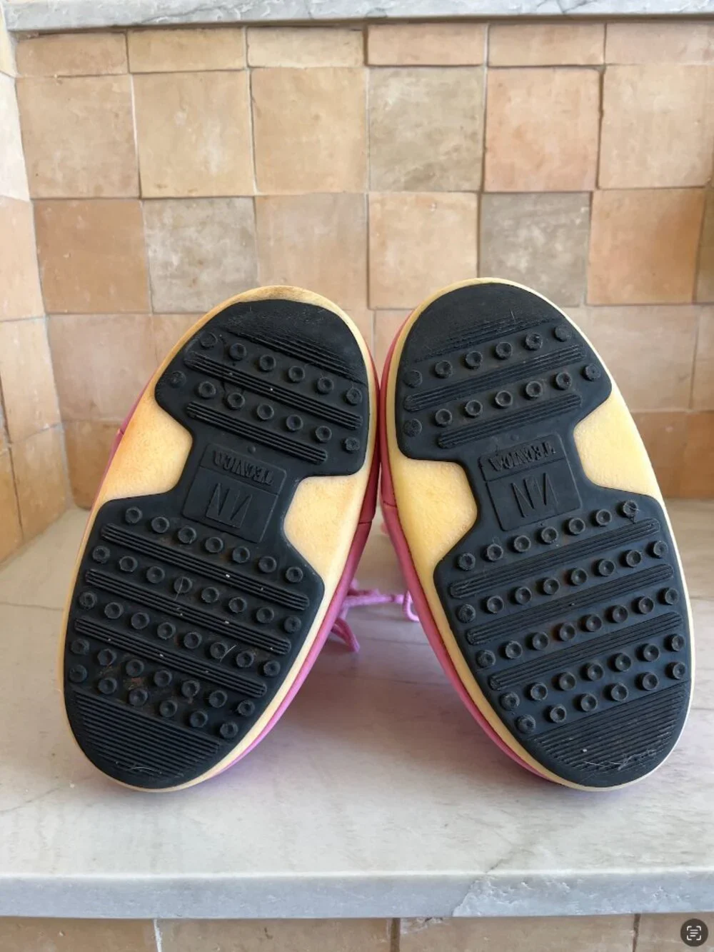 Moon Boot used twice